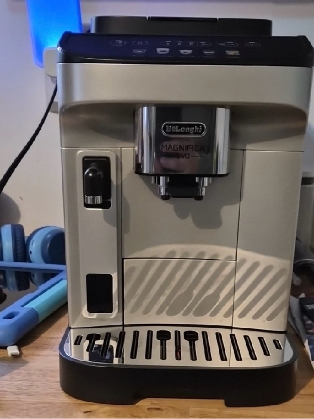 De'Longhi Magnifica Evo Automatic Espresso Machine - Silver